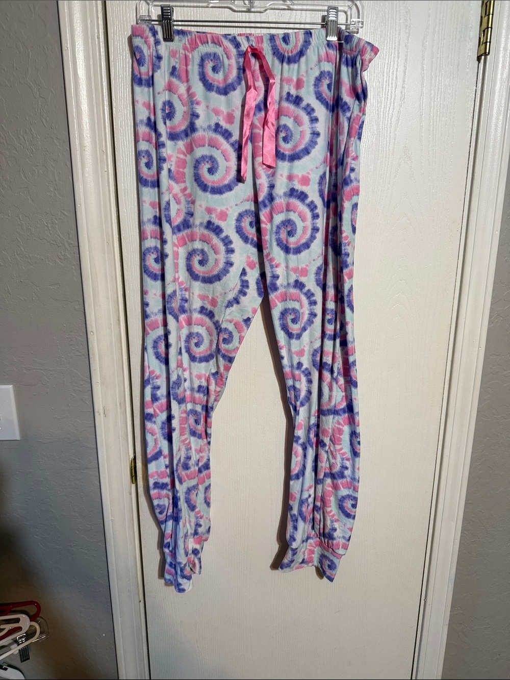 Bobbie Brooks Pink & Purple Tie-Dye Spiral Lounge Pants and shirt
